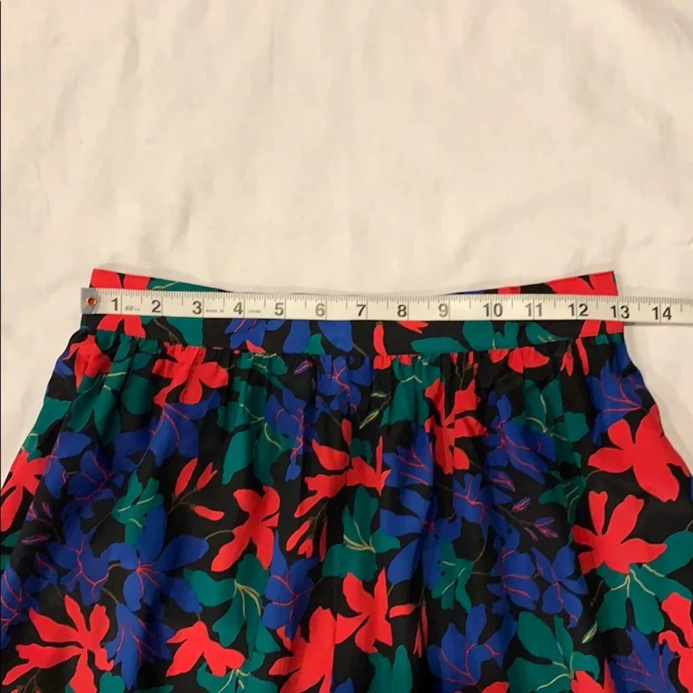90’s Vintage The Villager Floral Skirt - Picture 3 of 5